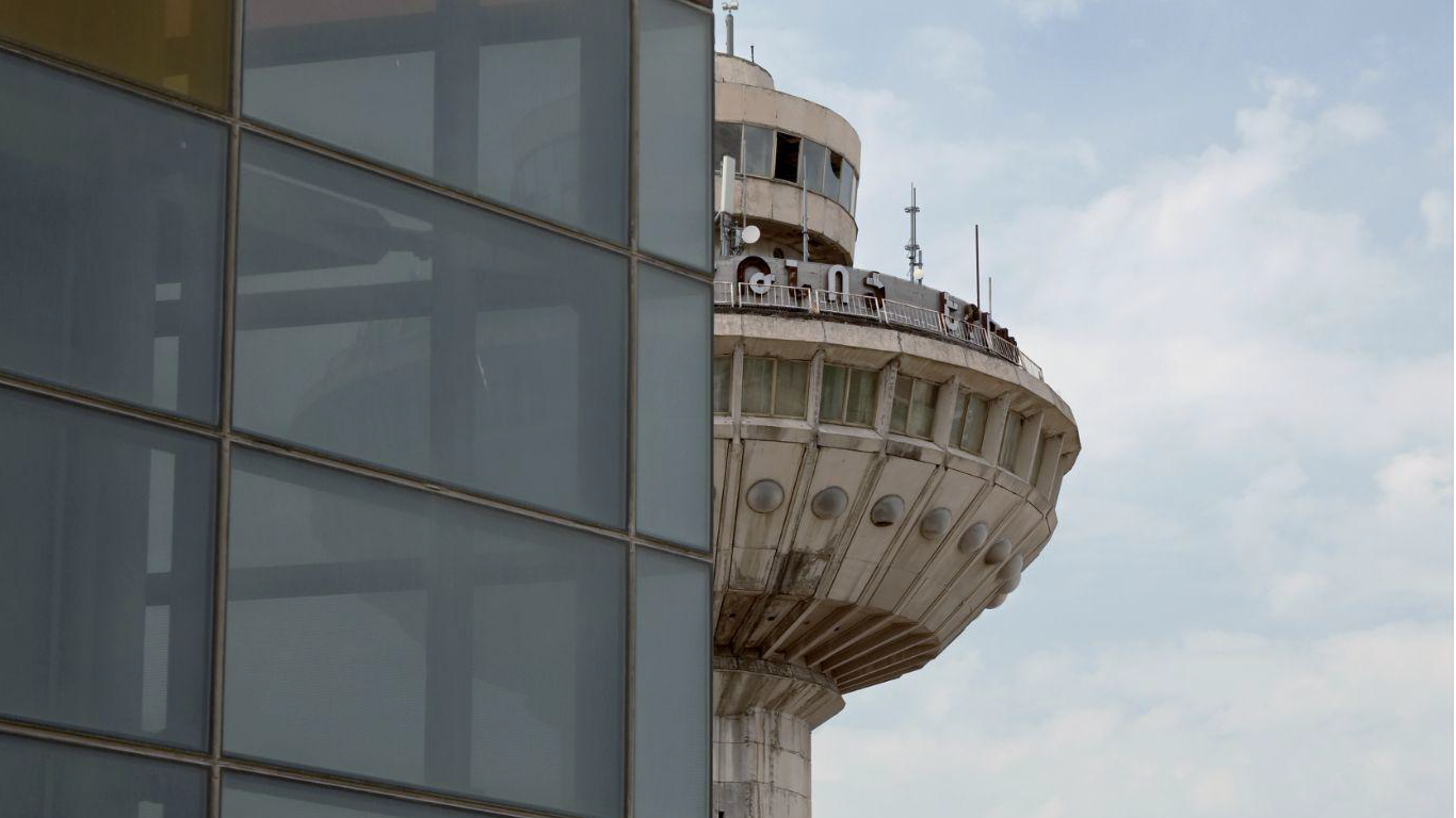 MoMo at Risk: Zvartnots Airport, Armenia